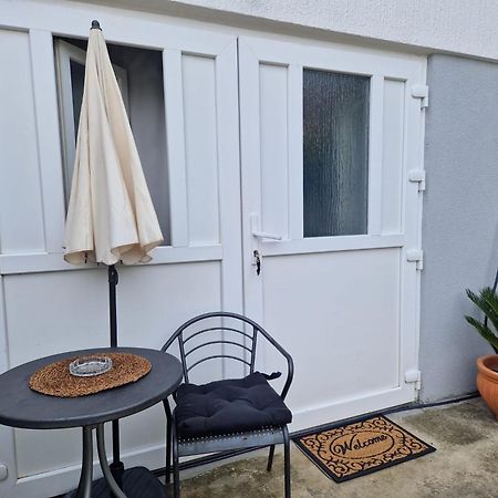 Apartments Luigi أوماغ الغرفة الصورة