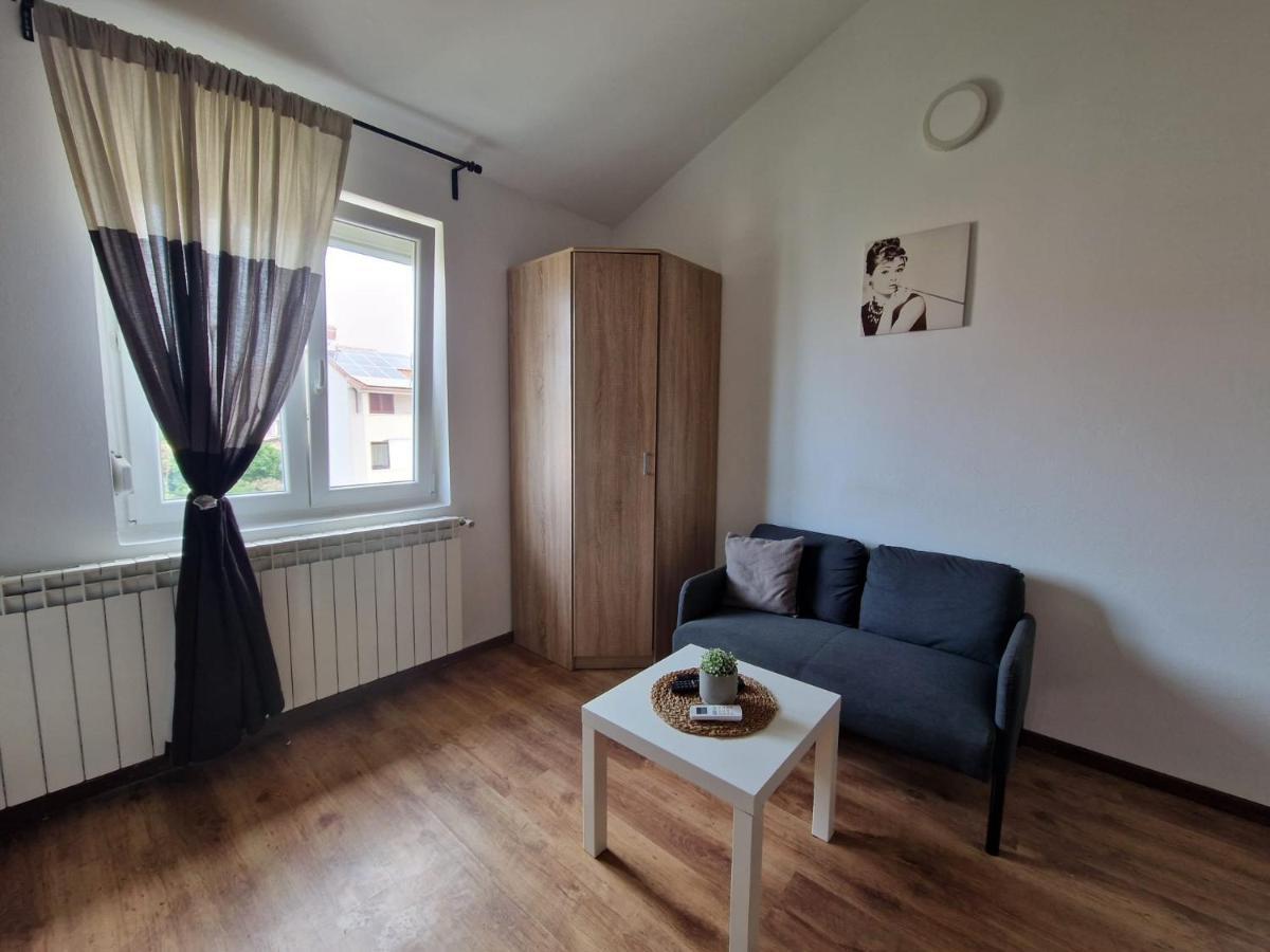 Apartments Luigi أوماغ المظهر الخارجي الصورة