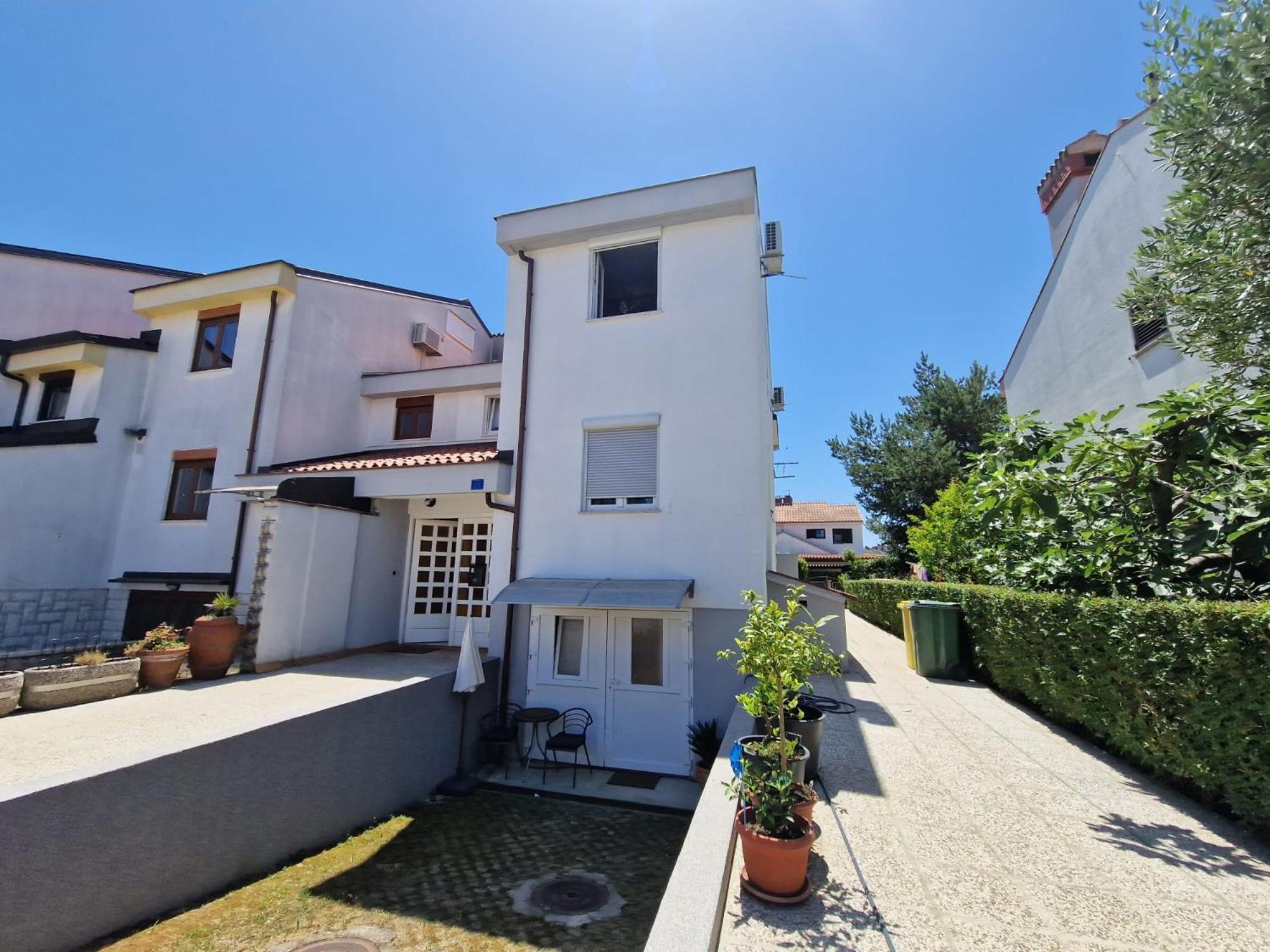 Apartments Luigi أوماغ المظهر الخارجي الصورة